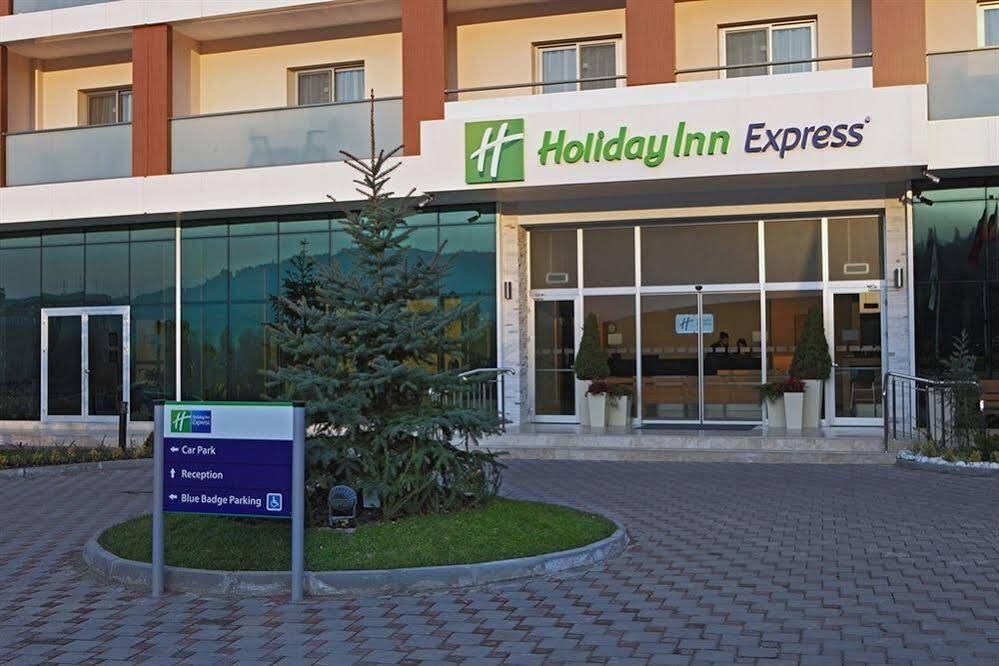 Holiday Inn Express Manisa-West By Ihg Exteriör bild